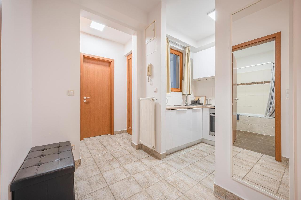 Modern Apartment With Garage Budapeste Exterior foto