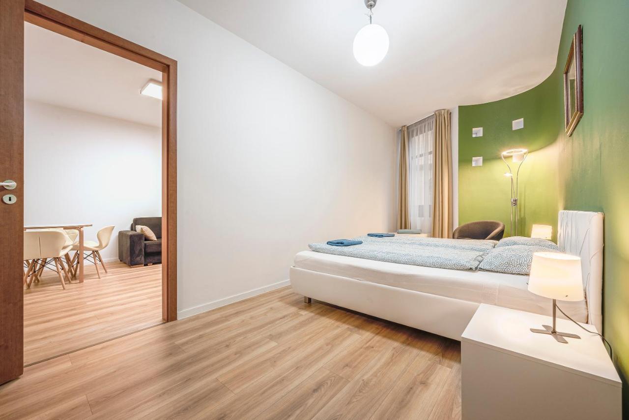 Modern Apartment With Garage Budapeste Exterior foto